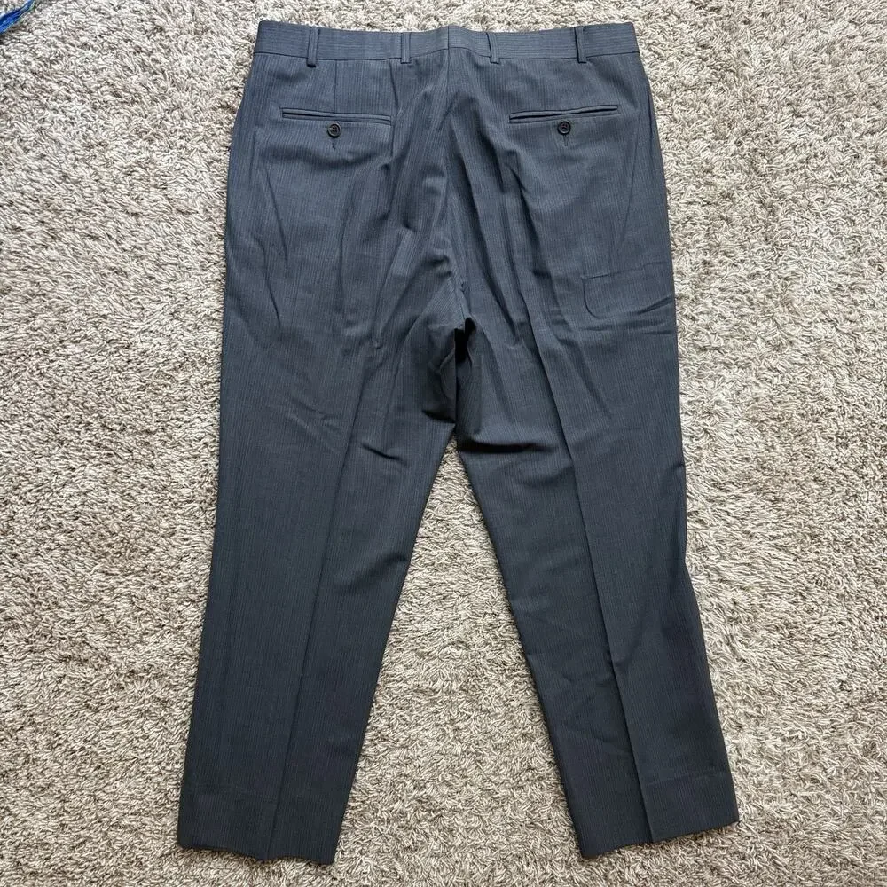 Brooks Brothers 346 Grey Pin Striped Wool Suit Men’s Size 44S Pants 36x27